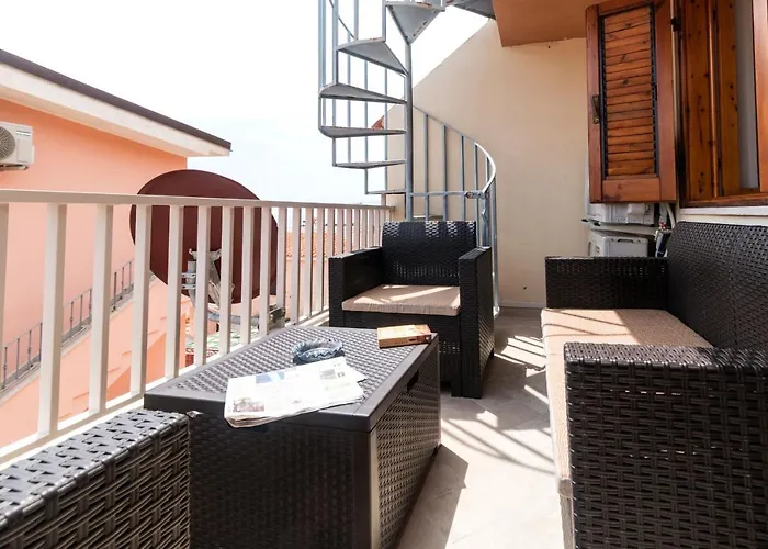 Uncle Leonard's House 아파트 *