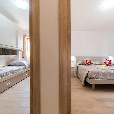 Uncle Leonard's House